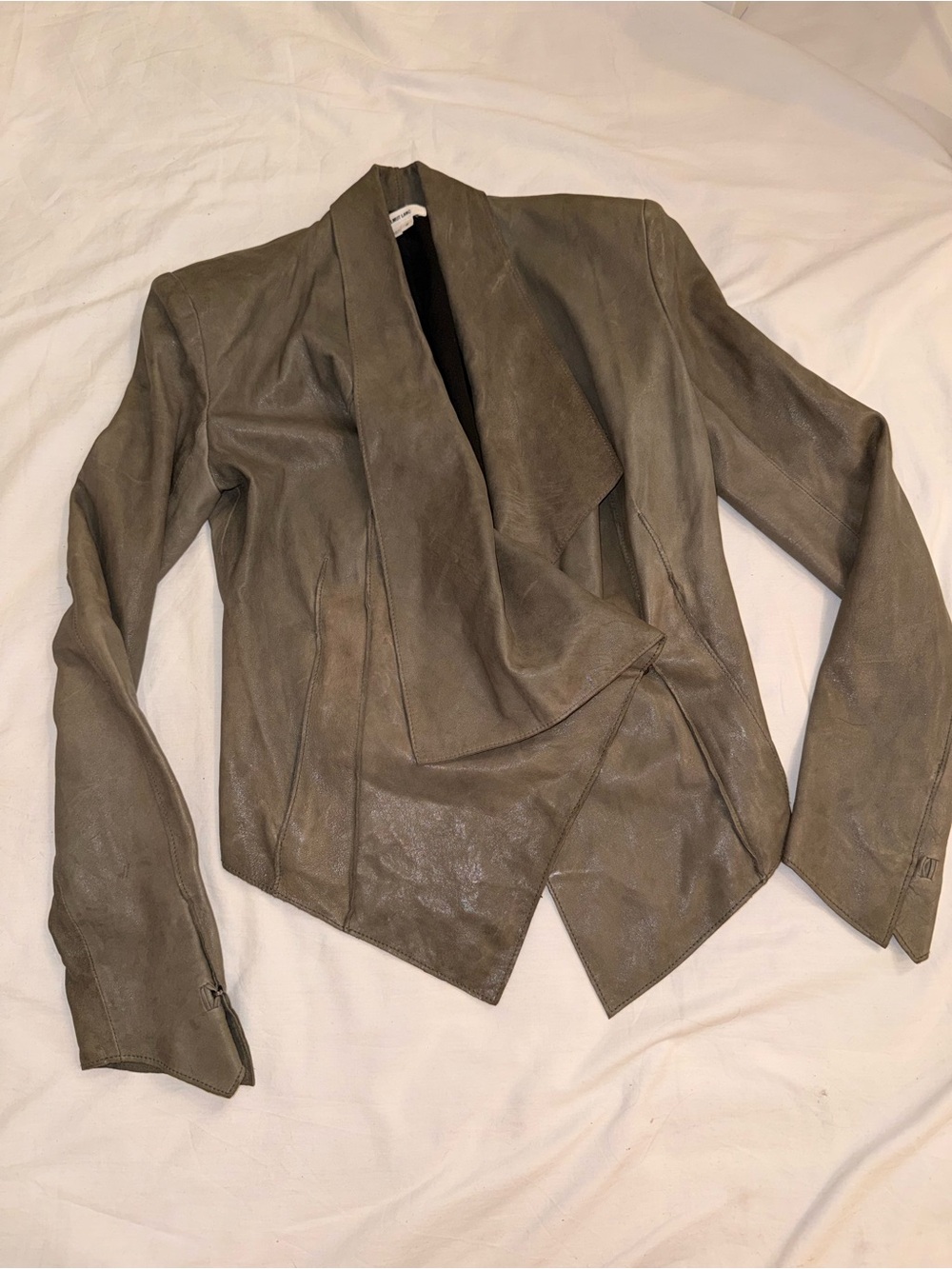 Beautiful Helmut Lang Olive Taupe Asymmetrical Draped Leather Jacket - Picture 2 of 13